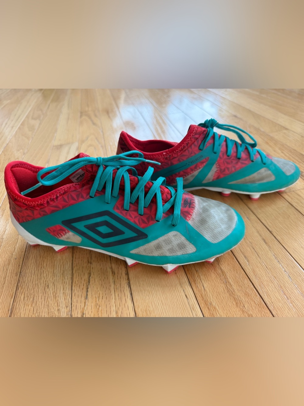 Umbro Velocita III Pro FG Soccer Cleats Youth6.5 EU39 Teal Red Speed Boots